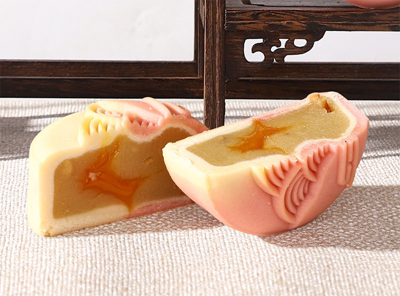 幻彩莲蓉榛仁流心